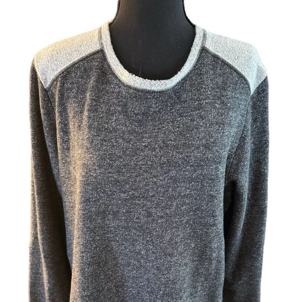 Tommy Bahama Men’s Sweatshirt Black and Grey Pullover Crewneck Size Medium